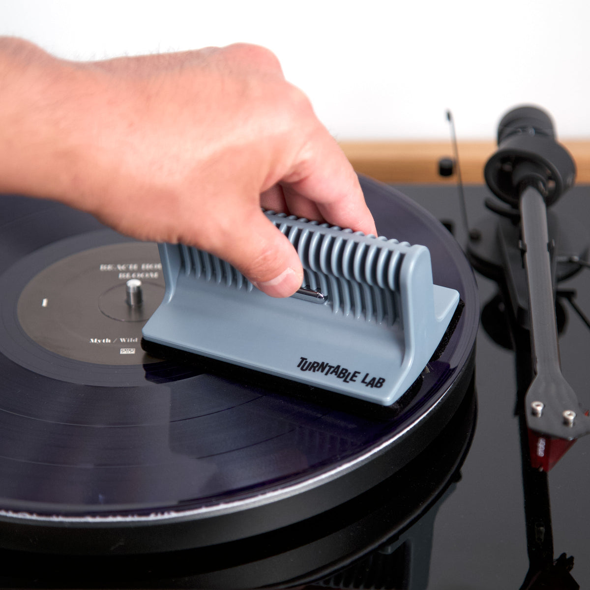 Brosse de nettoyage trois en un pour disques vinyles